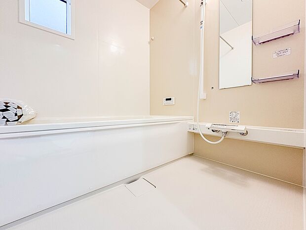 【浴室】一日の疲れを癒してくれるお風呂空間。使いやすさと上質な質感を両立して、単なる習慣から特別な時間に変わるはず。