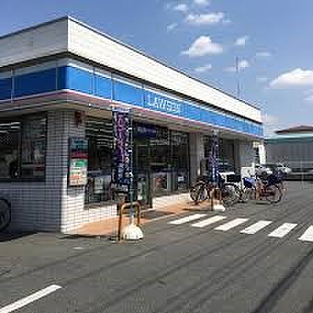 コンビニ 700m ローソン 川口赤井四丁目店(ローソン 川口赤井四丁目店 徒歩9分)