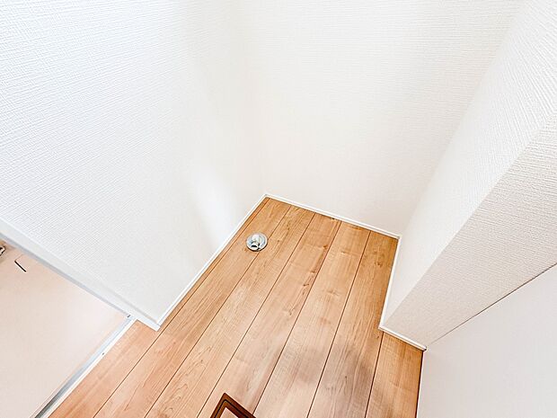 【ランドリースペース】ランドリースペースは広さもたっぷり。