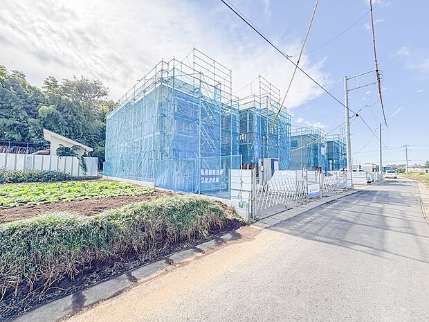 6号棟【前面道路4ｍ】車の通行が少ないので、静かな住環境を維持することができます。