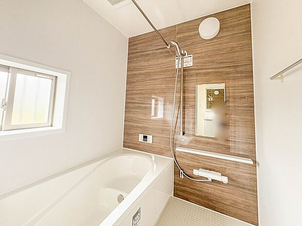 C号棟【浴室】一日の疲れを癒してくれるお風呂空間。使いやすさと上質な質感を両立して、単なる習慣から特別な時間に変わるはず。