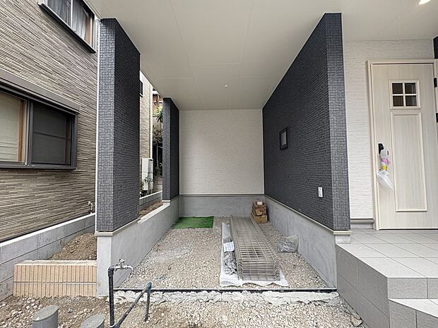 ビルトインガレージなら「野ざらし、雨ざらし、吹きさらし」になりません。汚れやいたみは減り、車の掃除もラクになります。