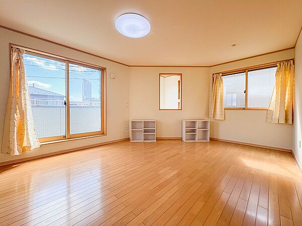 【洋室8.9帖】一日の疲れをいやしてくれる主寝室。時を忘れて過ごす場所として過ごせるお部屋。