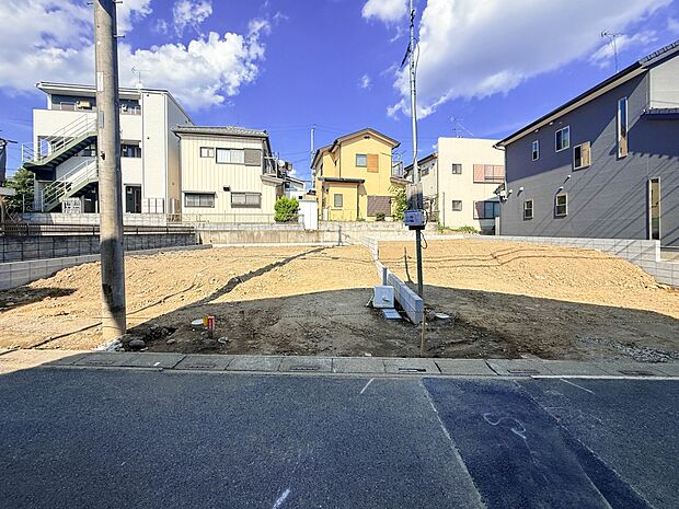 【現地土地】家族の温かさと陽光の暖かさ、楽しい毎日と明るい未来を予感させる「空間が織り成すひとつ先の住み心地」を演出します。