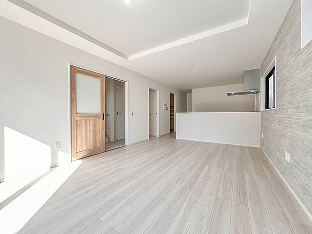 【LDK21帖】インテリアショップで見掛けた「あの家具」も置ける、ゆったりとした空間。時に広さが上質な寛ぎの時間になる事も。