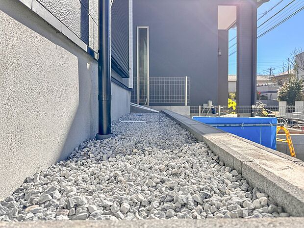 【庭】お庭にはプランター等をおいてガーデニングが楽しめます。