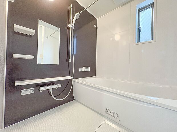 1号棟【浴室】一日の疲れを癒してくれるお風呂空間。使いやすさと上質な質感を両立して、単なる習慣から特別な時間に変わるはず。