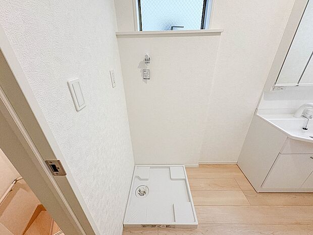 1号棟【ランドリースペース】ランドリースペースは広さもたっぷり。