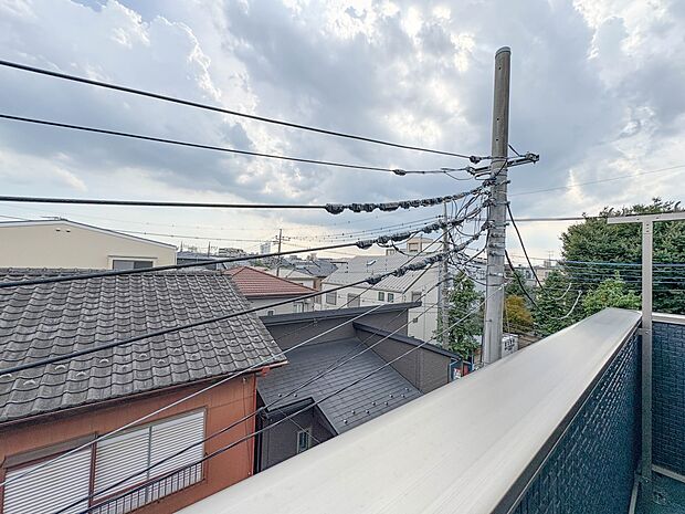 1号棟【眺望】少し優雅に、眺望の良い部屋で新生活をしてみませんか？眺望や窓からの景色が良いと、家で過ごす時間も快適です。