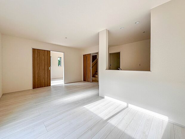 【LDK15.5帖】ホームパーティーでもゲストと一緒に料理を楽しみながら楽しい時間を過ごせそう。