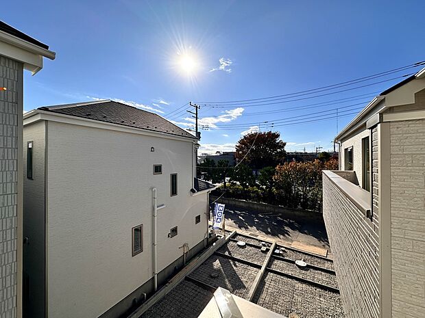 【眺望】眺望や窓からの景色が良いと、家で過ごす時間も快適です。