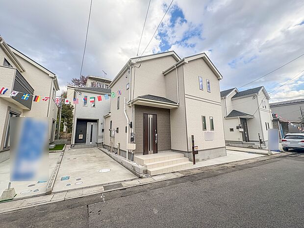 【外観】こちらの物件が少しでも気になるようでしたら、お気軽にお問合せください。人生でいちばん大きなお買い物ですので、ゆっくりご見学ください。ネット上の画像と実際の見学では、リアル感がまるで違…