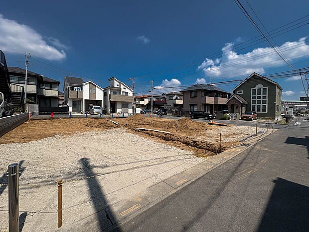 こちらの物件に少しでもご興味がありましたら、お気軽にお電話下さい。ネット上で「見えない物」「わからない事」でも、実際にご見学いただくことで、手に取るようにおわかりいただけるはずです。