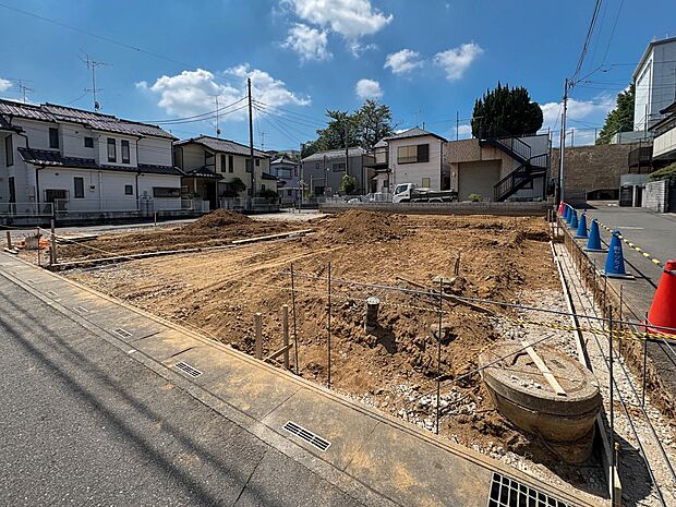 こちらの物件が少しでも気になるようでしたら、お気軽にお問合せください。人生でいちばん大きなお買い物ですので、ゆっくりご見学ください。ネット上の画像と実際の見学では、リアル感がまるで違います。…