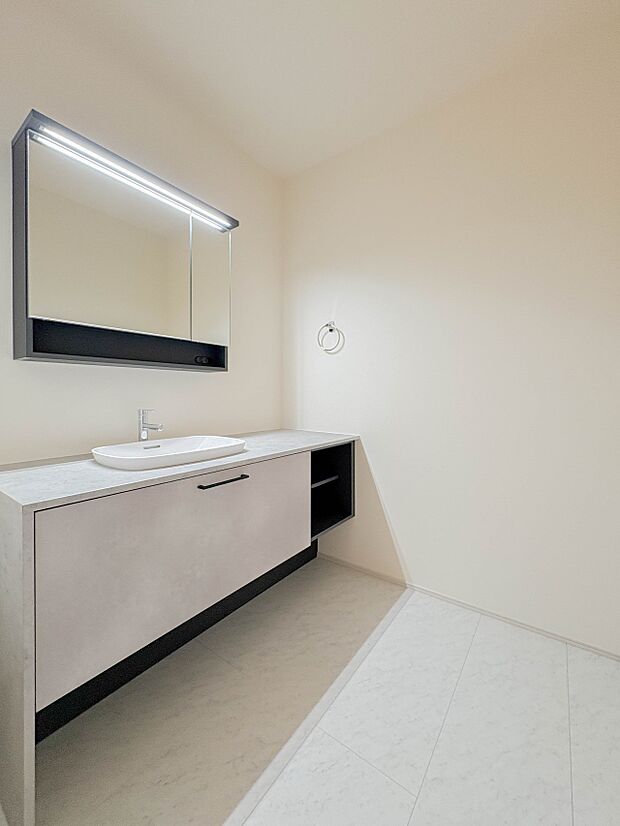 【洗面台】収納スペースを設けた洗面スペース