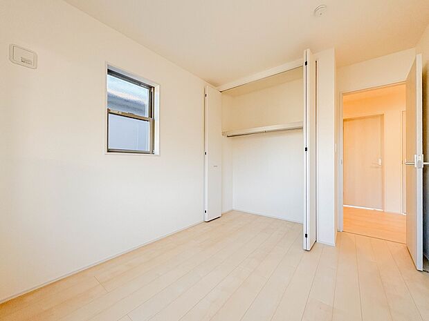 こちらの物件が少しでも気になるようでしたら、お気軽にお問合せください。人生でいちばん大きなお買い物ですので、ゆっくりご見学ください。ネット上の画像と実際の見学では、リアル感がまるで違います。…