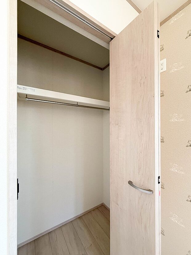 1号棟【収納】各部屋を最大限に広く使って頂ける様、全居住スペースに収納付。プライベートルームはゆったりと快適に。