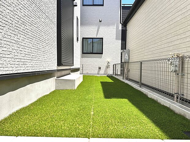 【庭】プランター等をおいてガーデニングが楽しめます。