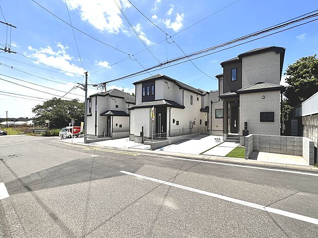 【前面道路8m】車の通行が少ないので、静かな住環境を維持することができます。