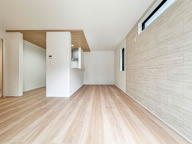 【LDK16.25帖】うららかな陽射しがどのお部屋にも降り注ぎますように、快適さを追求した間取設計。得難い立地環境での生活を恵みの豊かな永住の地へと変えてくれます。