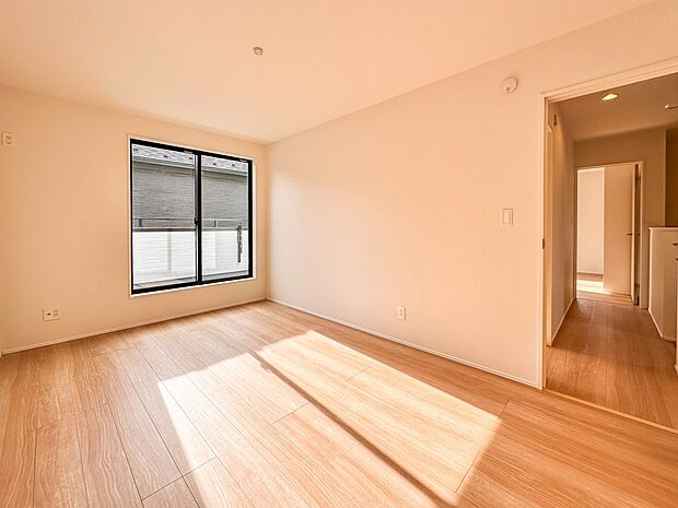 【寝室7.12帖】シンプルな内装はおしゃれのポイントです。シンプルは華美より飽きがこないからです。色や模様でおしゃれ感をだす。それがシンプルイズビューティーです。