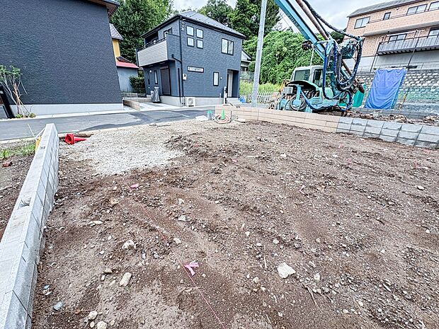 【外観】ここから始まる「日常」はご家族にとってかけがえのない時間となります。少しでも豊かに、快適に。そんな想いから本邸宅は生まれました。