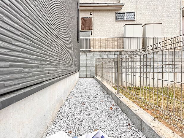 【庭】プランター等をおいてガーデニングが楽しめます。