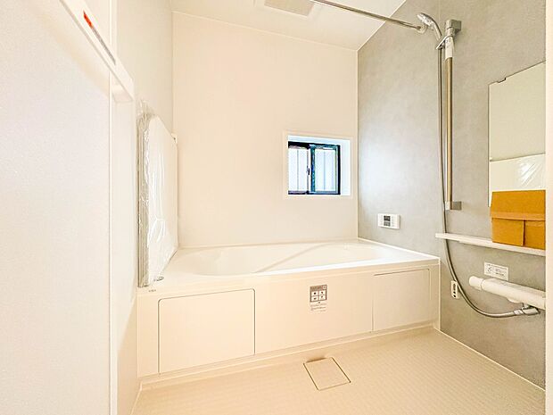 Ｂ号棟【浴室】一日の疲れを癒してくれるお風呂空間。使いやすさと上質な質感を両立して、単なる習慣から特別な時間に変わるはず。