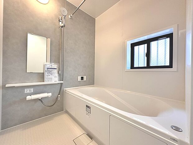 【浴室】一日の疲れを癒してくれるお風呂空間。使いやすさと上質な質感を両立して、単なる習慣から特別な時間に変わるはず。