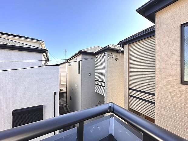 【眺望】眺望や窓からの景色が良いと、家で過ごす時間も快適です。