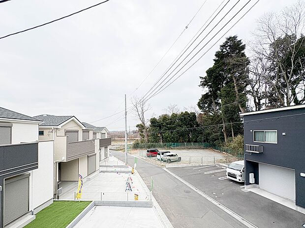 【眺望】眺望や窓からの景色が良いと、家で過ごす時間も快適です。