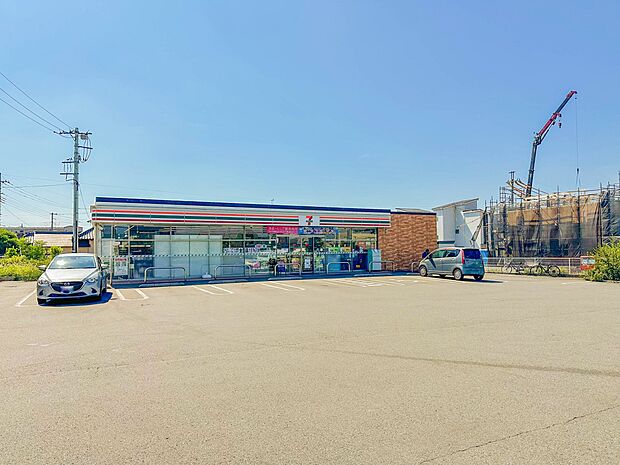 コンビニ 180m セブンイレブンさいたま吉野町2丁目店(セブンイレブン(セブンイレブンは近くて便利を掲げています。近くとは、心の近さ。便利とはモノが期待以上の品質でお客さまに届くこと。セブ…