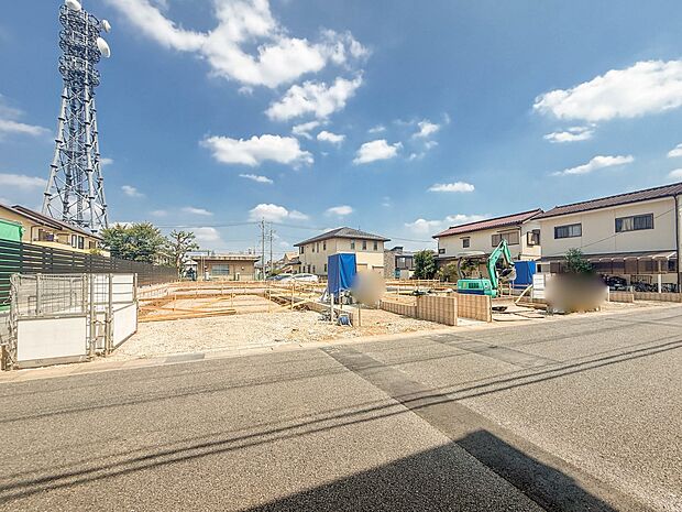 5号棟【外観】ここから始まる「日常」はご家族にとってかけがえのない時間となります。少しでも豊かに、快適に。そんな想いから本邸宅は生まれました。