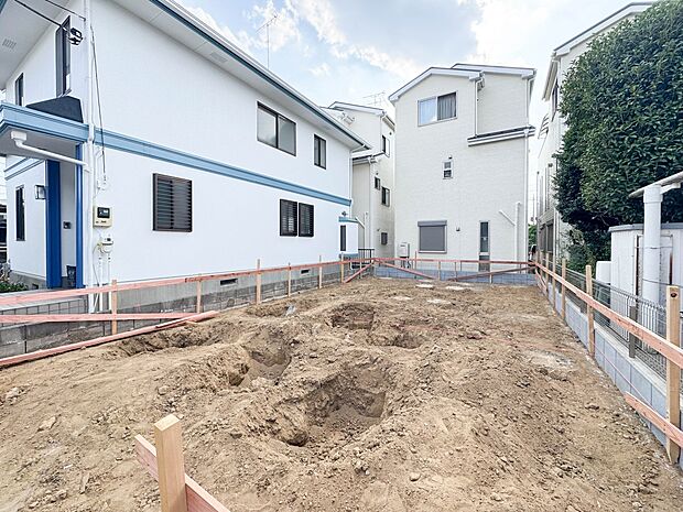 家は一生のお買物。自分ならではの家族ならではの、家にしたい。書斎を設ける。子どものプレイングルームを設ける。趣味のオーディオルームを設置する。夢を追うオンリーワンの家です。