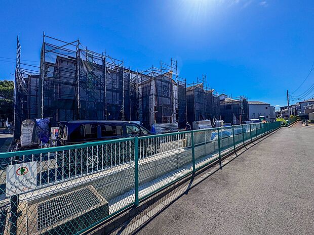 【外観】こちらの物件が少しでも気になるようでしたら、お気軽にお問合せください。人生でいちばん大きなお買い物ですので、ゆっくりご見学ください。ネット上の画像と実際の見学では、リアル感がまるで違…