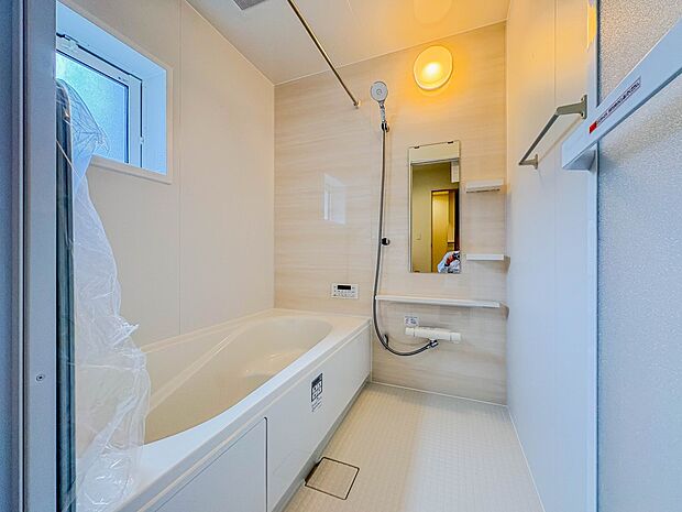 【収納】各部屋を最大限に広く使って頂ける様、全居住スペースに収納付。プライベートルームはゆったりと快適に。