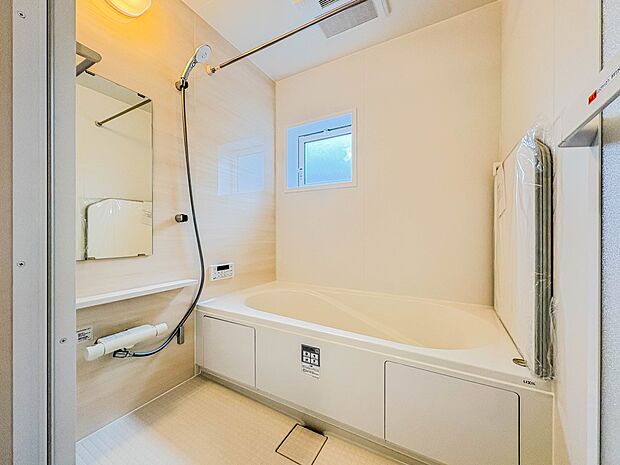 12号棟【浴室】一日の疲れを癒してくれるお風呂空間。使いやすさと上質な質感を両立して、単なる習慣から特別な時間に変わるはず。