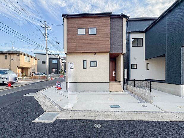 【外観】こちらの物件が少しでも気になるようでしたら、お気軽にお問合せください。人生でいちばん大きなお買い物ですので、ゆっくりご見学ください。ネット上の画像と実際の見学では、リアル感がまるで違…