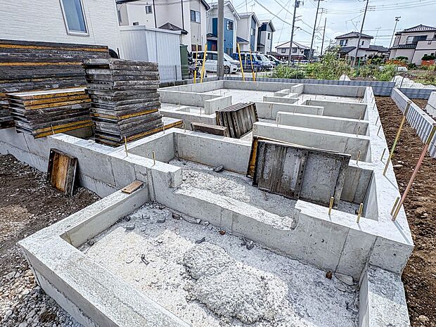 【外観】陽当りや通風性など各所に施された工夫で住みやすさを実現。部屋の大きさや周辺環境・街並など、資料には掲載していない情報が現地にはたくさんございます。是非ご確認下さい。