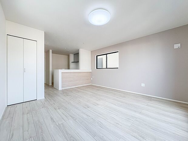 2号棟【LDK16帖】流行に左右されず、将来にわたって価値が継続する「上質」な佇まい。