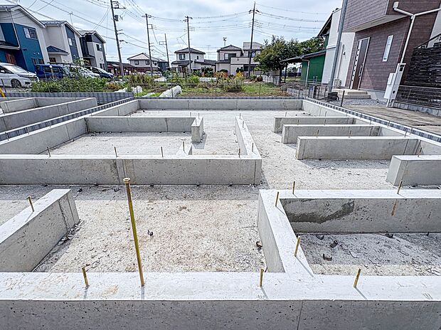 【外観】家の良し悪しだけでなく周辺環境も重要なポイント。