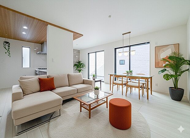 1号棟【16.37帖＋南庭】大きな窓のあるリビングは明るく解放感溢れる空間。居心地良くご家族皆が寛げる憩いの空間です。※現況の物件写真に、CGによる画像処理（家具等の配置）がされています。