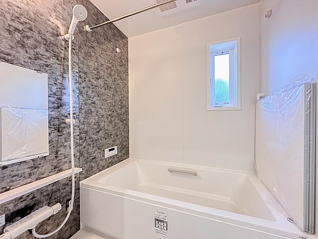 【浴室】一日の疲れを癒してくれるお風呂空間。使いやすさと上質な質感を両立して、単なる習慣から特別な時間に変わるはず。