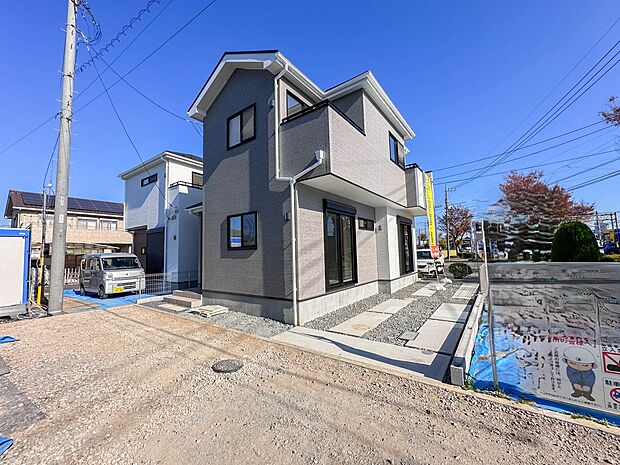 【前面道路】車の通行が少ないので、静かな住環境を維持することができます。