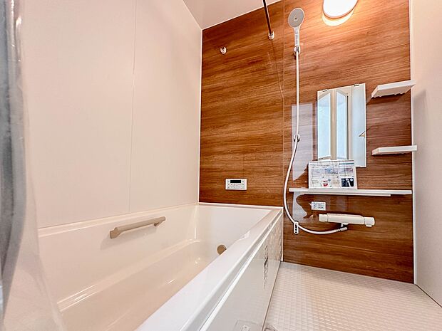 【浴室】一日の疲れを癒してくれるお風呂空間。使いやすさと上質な質感を両立して、単なる習慣から特別な時間に変わるはず。