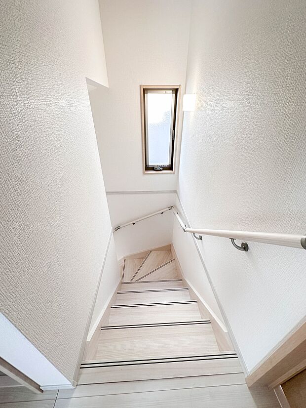 こちらの物件が少しでも気になるようでしたら、お気軽にお問合せください。人生でいちばん大きなお買い物ですので、ゆっくりご見学ください。ネット上の画像と実際の見学では、リアル感がまるで違います。…