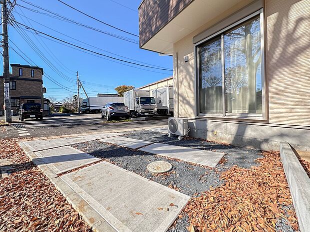 【庭】プランター等をおいてガーデニングが楽しめます。