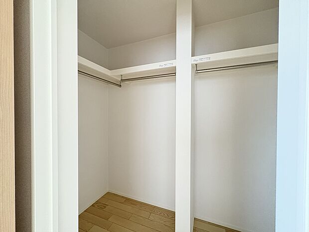 【1号棟 WIC】2階洋室(7.15帖)にウォークインクロゼット、たっぷりの衣類もOK