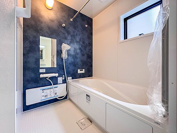 4号棟【浴室】一日の疲れを癒してくれるお風呂空間。使いやすさと上質な質感を両立して、単なる習慣から特別な時間に変わるはず。