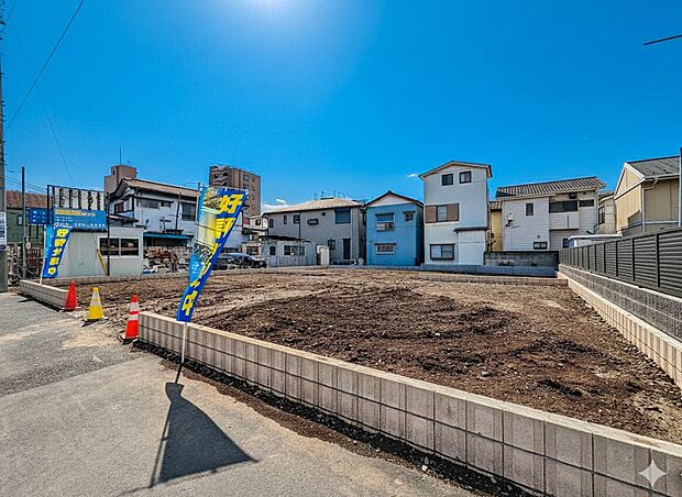 【外観】こちらの物件に少しでもご興味がありましたら、お気軽にお電話下さい。ネット上で「見えない物」「わからない事」でも、実際にご見学いただくことで、手に取るようにおわかりいただけるはずです。…